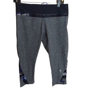 MPG gray workout capris size M EUC
